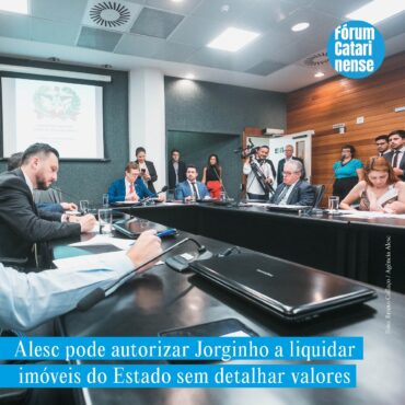 Alesc pode autorizar Jorginho a liquidar imóveis do Estado sem detalhar valores